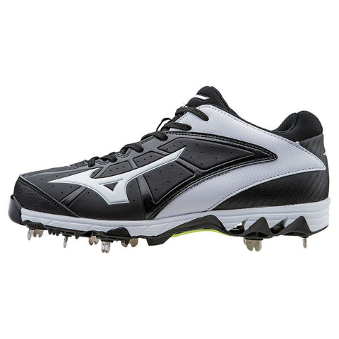 Swift 9 spike Cleat